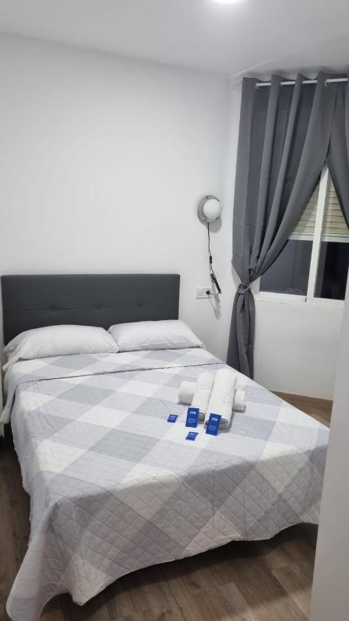 Hostal Vara Мадрид Экстерьер фото